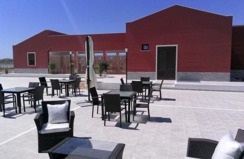 Nubia Bed & Breakfast | Pet-Friendly Escape at L'Isola del Sale with Pool & Breakfast