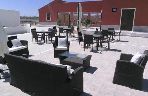 Nubia Bed & Breakfast | Pet-Friendly Escape at L'Isola del Sale with Pool & Breakfast