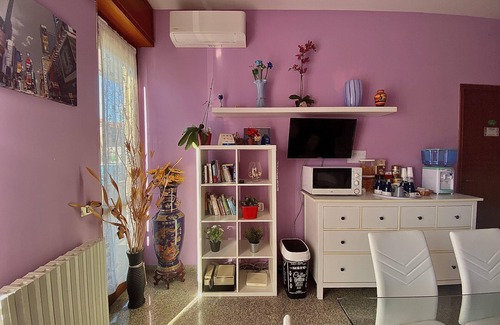 La Fontana House | Cozy L'isola di Romy Guest House with Family-Friendly Amenities