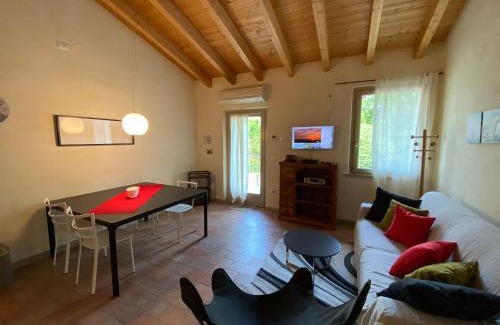 Monzambano Bed & Breakfast | Experience L'Isolo B&B with Oceanfront Views and Pool