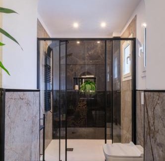San Donato-San Vitale Apartment | L&K Prestige House with Parking - Sant'Orsola