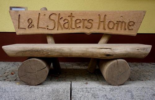 Langenlipsdorf House | Cozy L&L Skaters Home: Pet-Friendly Stay with Breakfast