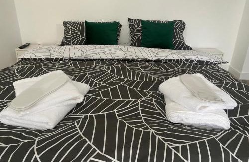 Tirgu Mures Apartment | Pet-Friendly L&M Apartment with Exceptional 9.6 Rating