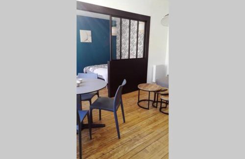 Abbeville Apartment | Central L'oasis: Ideal Apartment with 8.7/10 Guest Rating