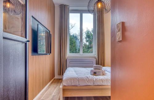 5th Arrondissement Apartment | L'Oasis - Bel appart climatisé quartier point du jour Lyon 5