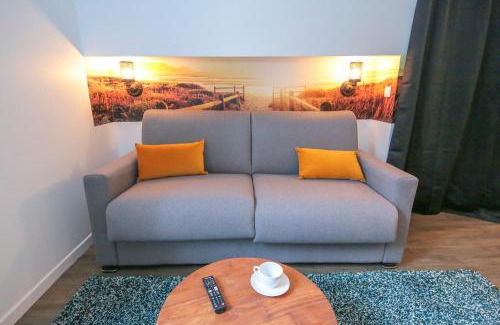 Saint-Roch - Badouillere - Chavanelle Apartment | Stylish L'Océan: Chic T2 in the Heart of the City