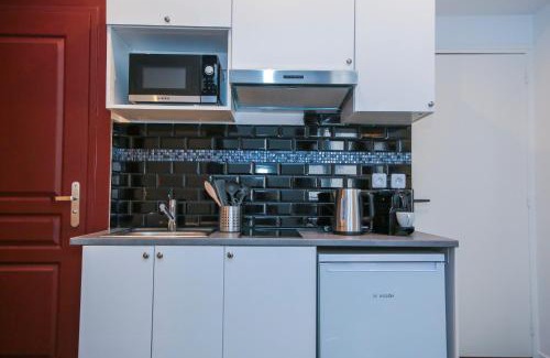 Saint-Roch - Badouillere - Chavanelle Apartment | Stylish L'Océan: Chic T2 in the Heart of the City