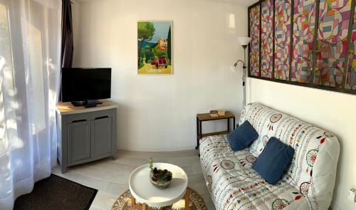 La Tour-d'Aigues House | Ocean View Retreat at L’ocabée - Guest Rated 9.6/10
