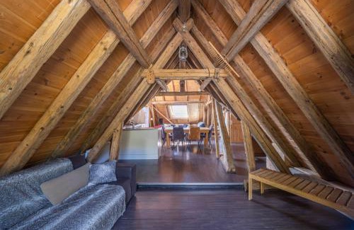 Huez-en-Oisans Ski Chalet | Inviting Refuge d'Huez at the Foot of Ski Slopes