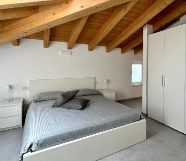Valeggio sul Mincio House | Unmatched Comfort at L’Oleandro - Rated 10/10!