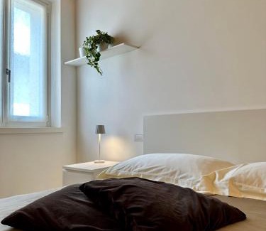 Valeggio sul Mincio House | Unmatched Comfort at L’Oleandro - Rated 10/10!