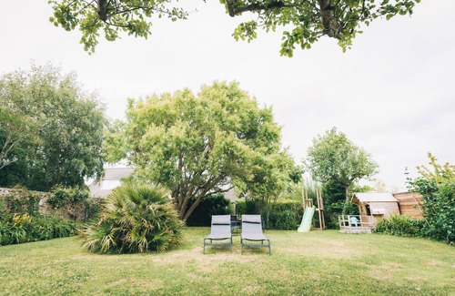 Barneville-Carteret House | Cozy Stone Beach House with Spa and Family-Friendly Amenities