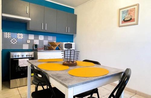Luisant Apartment | Family-Friendly L'olivier Apartment with Inviting Terrace