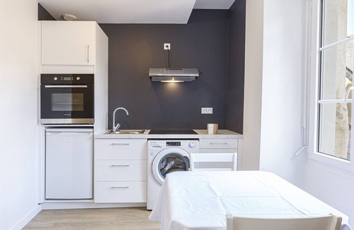 Laval Apartment | L'Olivier - Appartement cosy au cœur de Laval