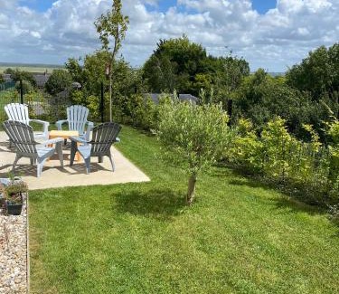 Saint-Valery-sur-Somme Apartment | Beautiful L'Olivier en Baie: Ocean View with Private Parking