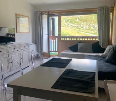 Val-Thorens Apartment | Family-Friendly Retreat at L'olympic with Top Guest Ratings
