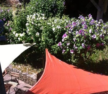 Saint-Thomas-de-Conac House | Cozy L'Ombrière: Family-Friendly with 9.7/10 Guest Rating