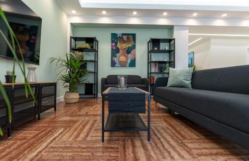 Civitavecchia House | Exceptional L'Onda Affittacamere: Family-Friendly Retreat