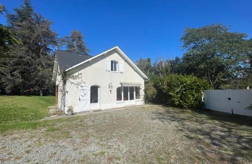 Gan House | Oceanfront Gîte Casita - La Mailleraie with Pool & Views