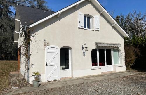 Gan House | Oceanfront Gîte Casita - La Mailleraie with Pool & Views