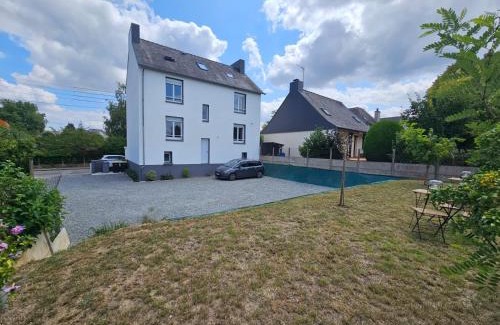 Bruz Apartment | Discover L'Or Noir: Highly Rated Stay with Family-Friendly Perks