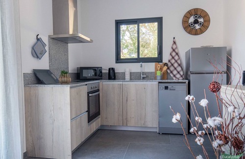 Preconil Apartment | Unforgettable L'Oranger Apartment with Panoramic Village Views