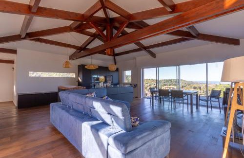 Portigliolo House | Ocean View Retreat at L'Orangeraie de Portigliolo