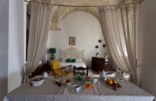 Lecce Historic Center Bed & Breakfast | Experience L'Orangerie d'Epoque - Rated 9.8, Family-Friendly
