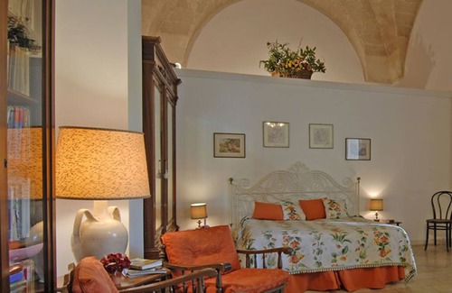 Lecce Historic Center Bed & Breakfast | Experience L'Orangerie d'Epoque - Rated 9.8, Family-Friendly