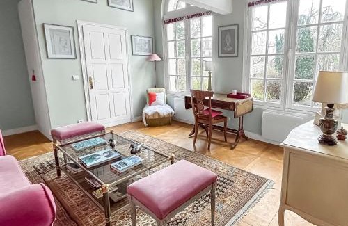 Versailles House | Guest Rated 9.8: Experience L'Orangerie White-Palacio