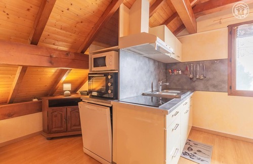 Yenne House | Experience Nature at L'oree DU Bois - Yenne Hotel