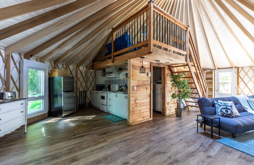 Notre-Dame-du-Laus Ski Chalet | Bright Oceanfront Escape at L'Orignal Luxury Yurt