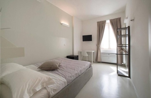 Zona Risorgimento House | Discover L'Ottava GuestHouse: Family-Friendly Retreat