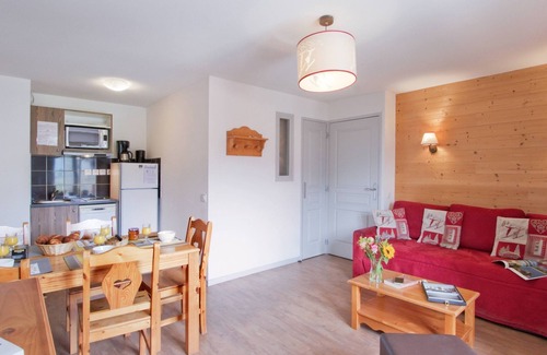 Les Deux Alpes Apartment | L'Ours Blanc by Interhome