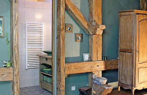 Saint-Paul-en-Chablais Bed & Breakfast | Experience Comfort at L'ourserie B&B with Pool & Breakfast