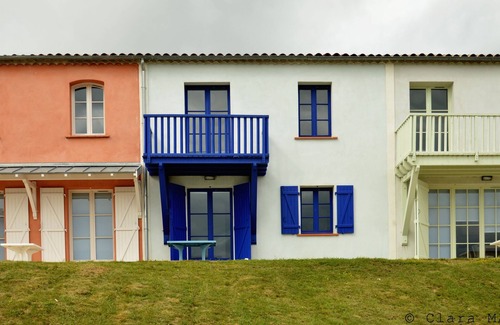 Carla-Bayle House | Relax at L'Oustal del Carlat: Pet-Friendly & Scenic Views