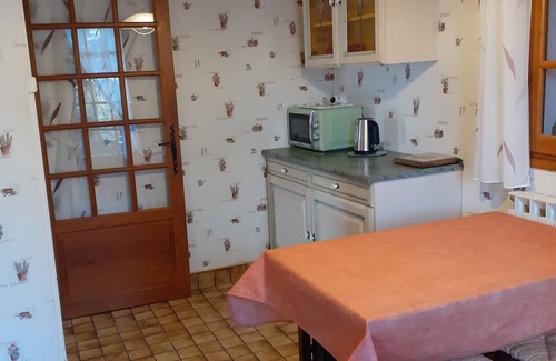 Saint-Martin-Labouval Villa | Discover L'oustal D'emilien: Family-Friendly Countryside Retreat