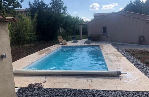 Neoules Villa | Discover L'oustaou en Provence Verte with Oceanfront Views