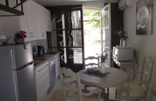 Puget House | Cozy Rosemary Cottage at L'Oustau des Oliviers Awaits