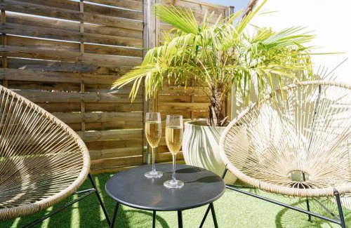 Bullion Villa | Relaxing Retreat at L’Oxalis Villa with Private Spa Amenities