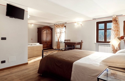 Cortanze Bed & Breakfast | Discover L Piasi: Rated 9.2/10 with Spa & Family Amenities