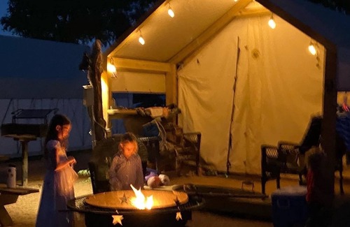 Sutherland Springs House | Discover Rio Cibolo: Unique Glamping Cabin Experience