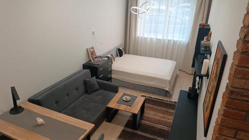 Kaunas Apartment | Budget-Friendly L Studio: Ideal for Your Next Stay