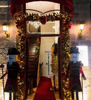 Gythio Hotel | Exceptional Family Getaway at L Suites The Writer's House