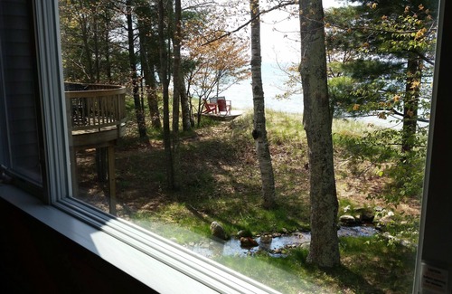 Manistee House | Experience L-U-X on Lake Michigan: Pet-Friendly Retreat!