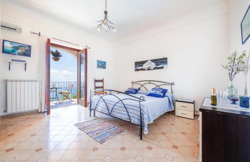 Montepertuso Bed & Breakfast | Delightful L'Uliveto: Pet-Friendly Getaway with Hot Tub