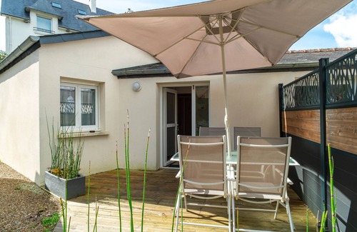 Benodet Apartment | Relaxing L'Unan - Steps from the Beach with Ocean Views