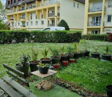 Cronenbourg Est Apartment | Experience Comfort at L'univers au blanc - Rated 9.4/10