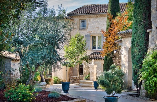 Blauzac Bed & Breakfast | Experience Comfort at L'uzétienne - Le Mas des Aires