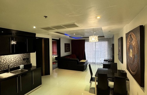 Patong Condo | L08 Bangla Suites, Modern Studio On Bangla Road